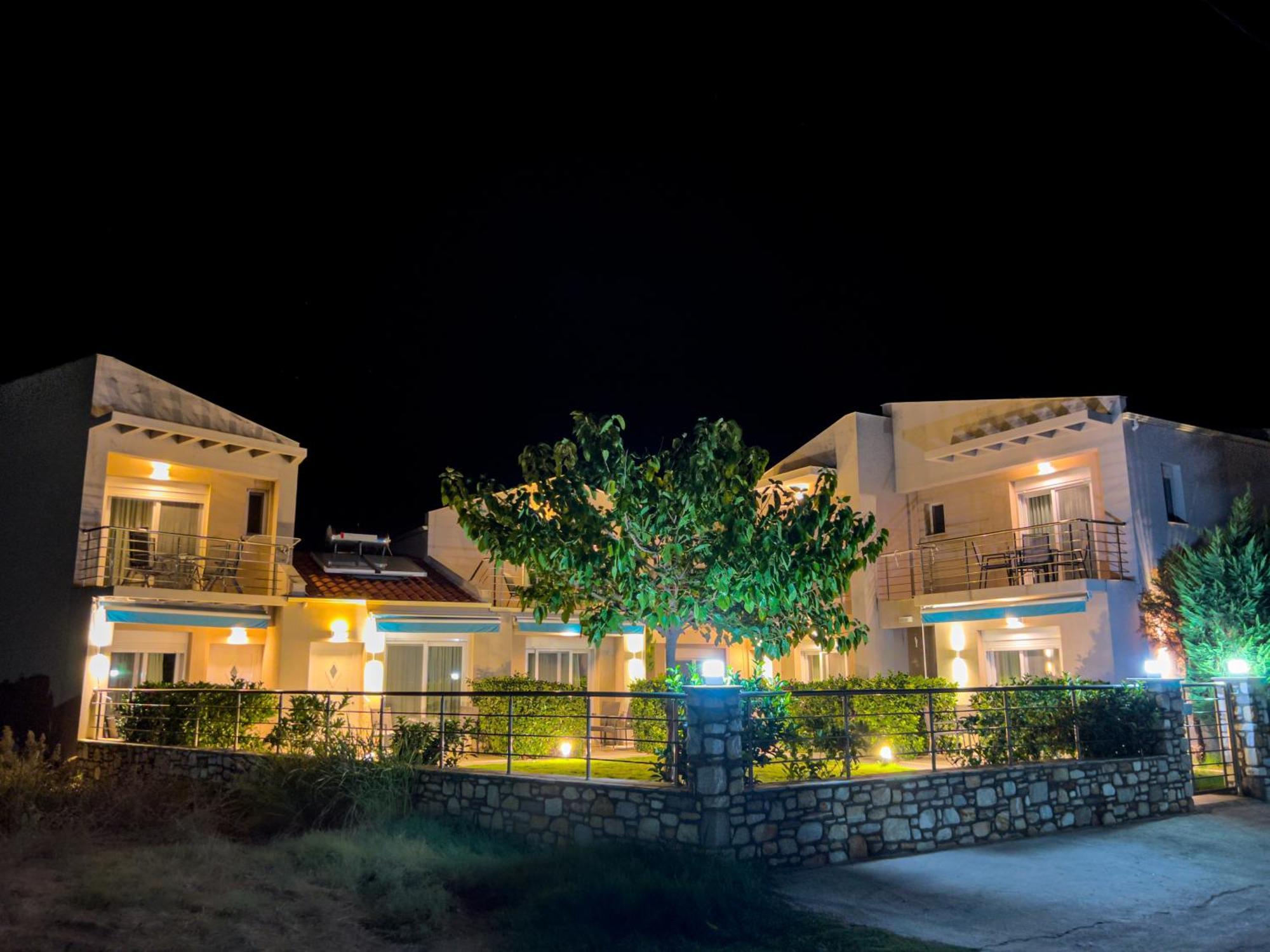 Yalos Beach Maisonettes Skala Sotiros Exterior foto