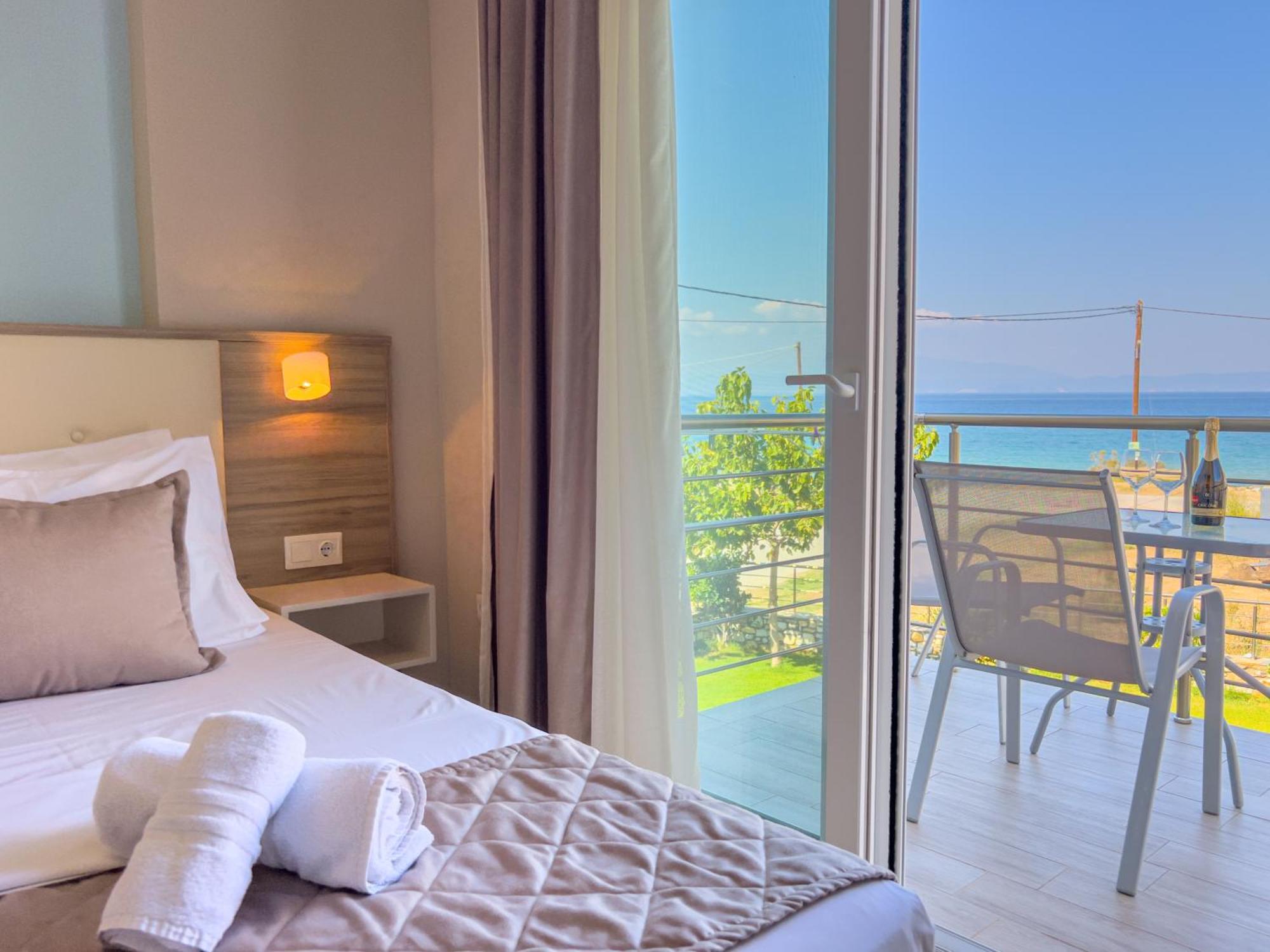 Yalos Beach Maisonettes Skala Sotiros Exterior foto